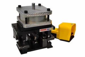 Matriz para serie perimetral con cilindro neum�tico